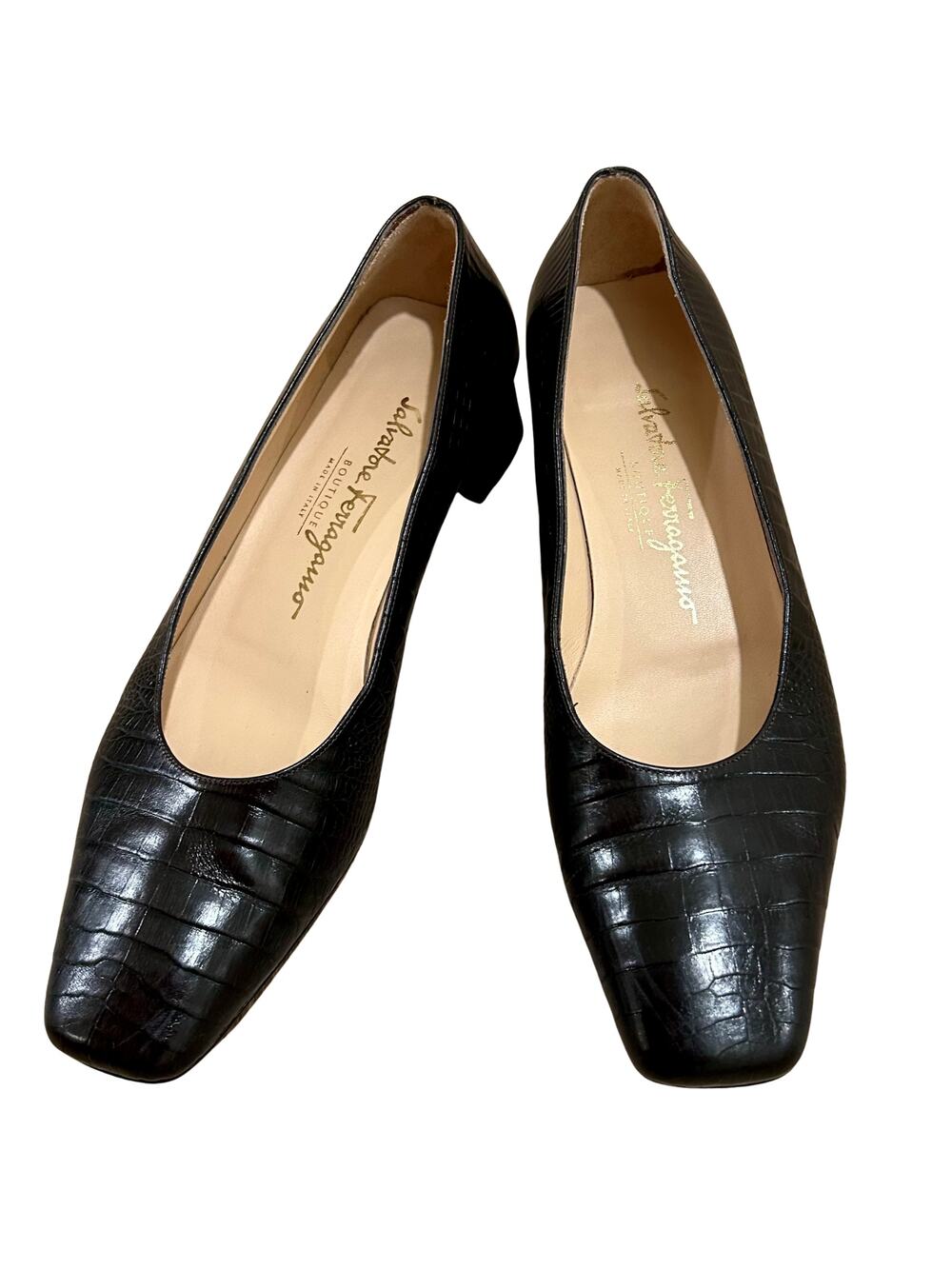 Salvatore Ferragamo Boutique Vintage 90s Black Croc Embossed Square Toe Pumps 8B